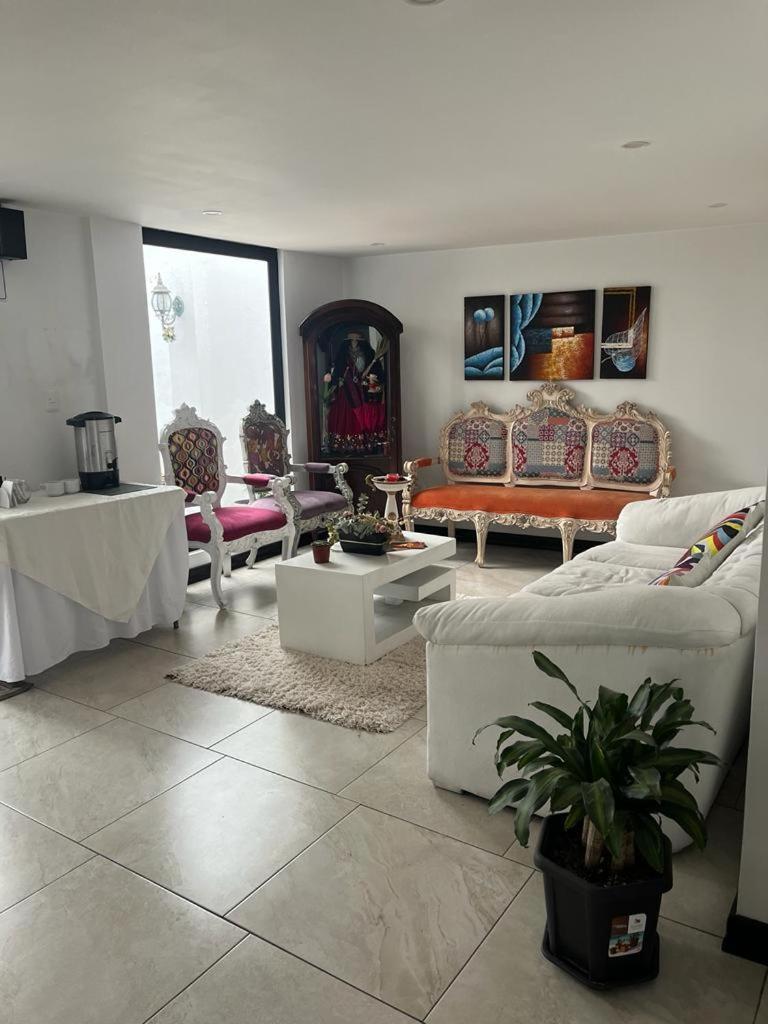 Hostal Entre Rios Cuenca Esterno foto